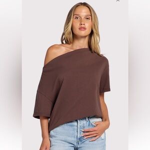 Nuuds off the shoulder t-shirt Color: Coffee Size: XL
